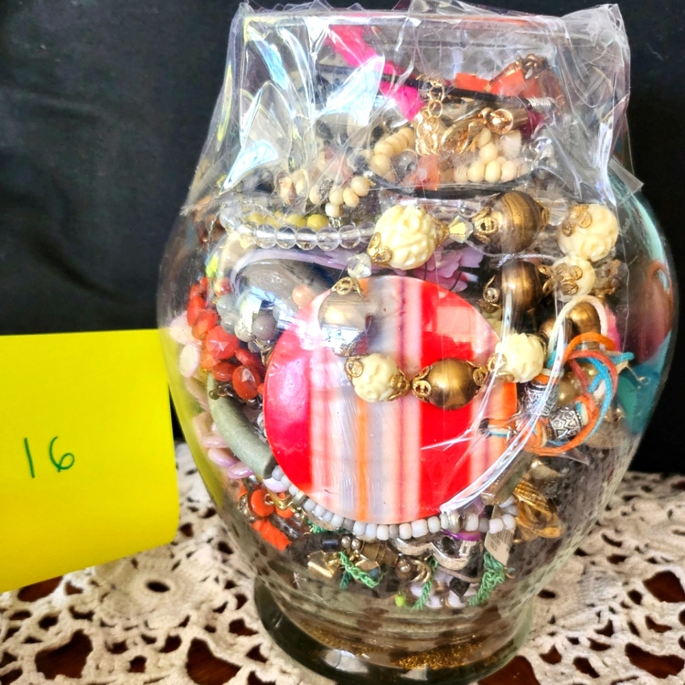 Grab bag vase